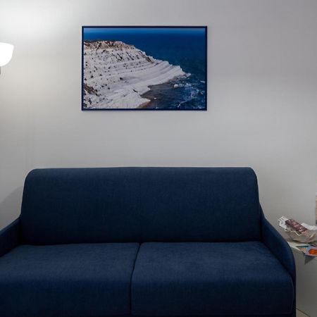 Casa Vacanze La Casetta Di Zinu' Порт-Эмпедокле Экстерьер фото