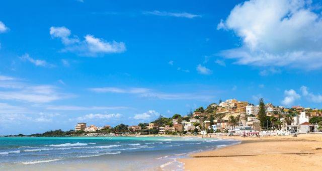 Casa Vacanze La Casetta Di Zinu' Порт-Эмпедокле Экстерьер фото